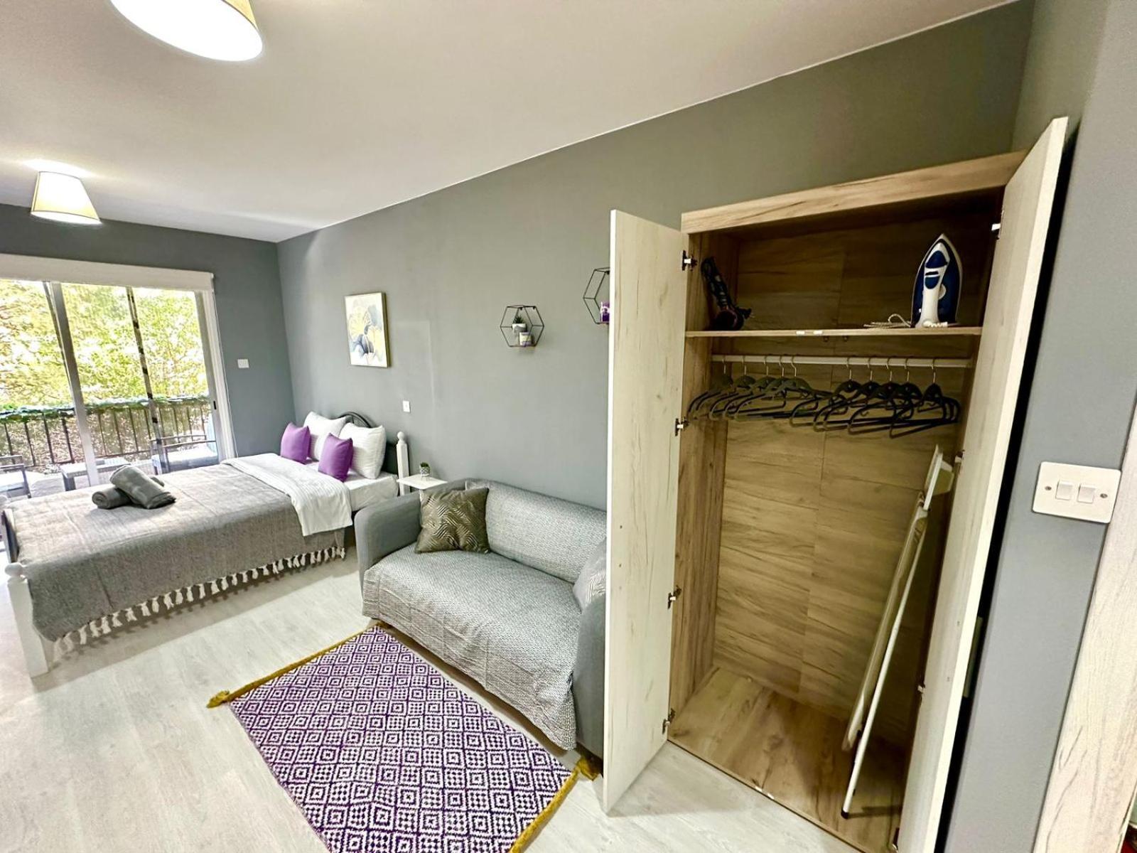 Cozy Studio Paphos ภายนอก รูปภาพ